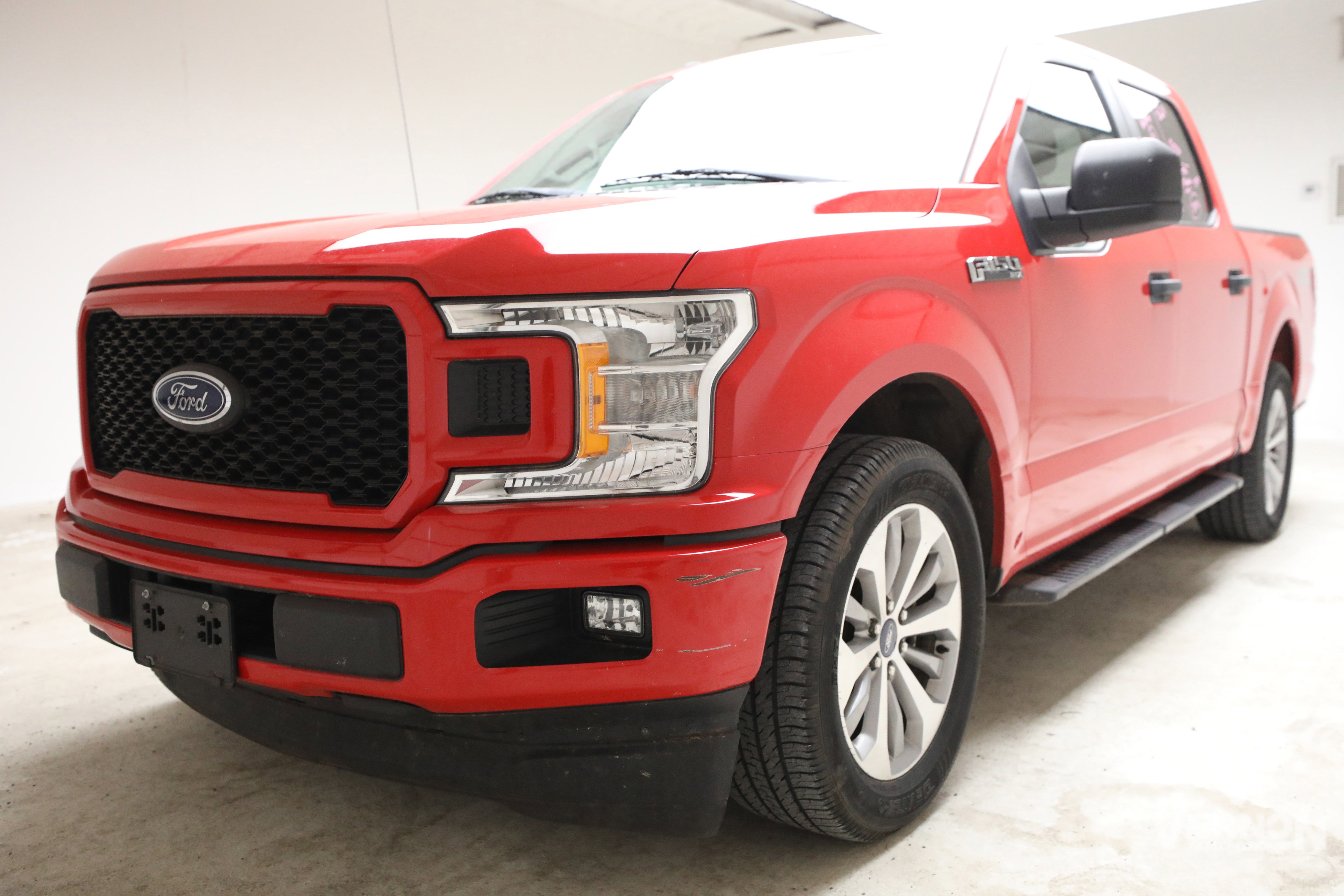 Used 2018 Ford F150 XL w/ Equipment Group 101A Mid RWD image 1