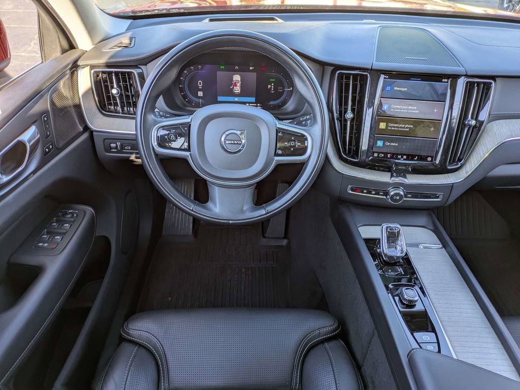 Used 2022 Volvo XC60 T8 Inscription w/ Advanced Package image 17