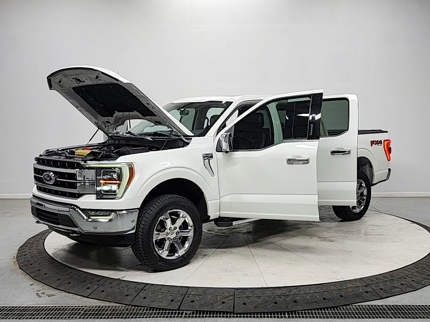 Used 2021 Ford F150 Lariat w/ Equipment Group 502A High AWD/4WD image 11