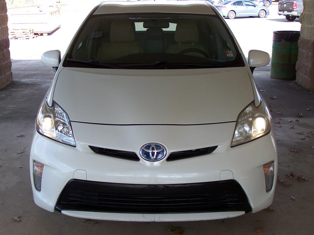 Used 2013 Toyota Prius Two image 31