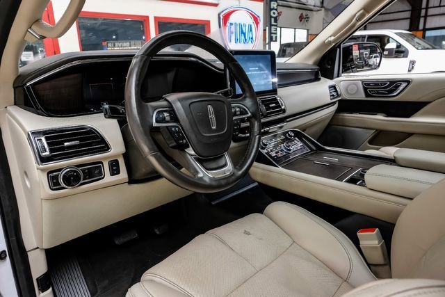 Used 2018 Lincoln Navigator L Reserve w/ Technology Package AWD/4WD image 5