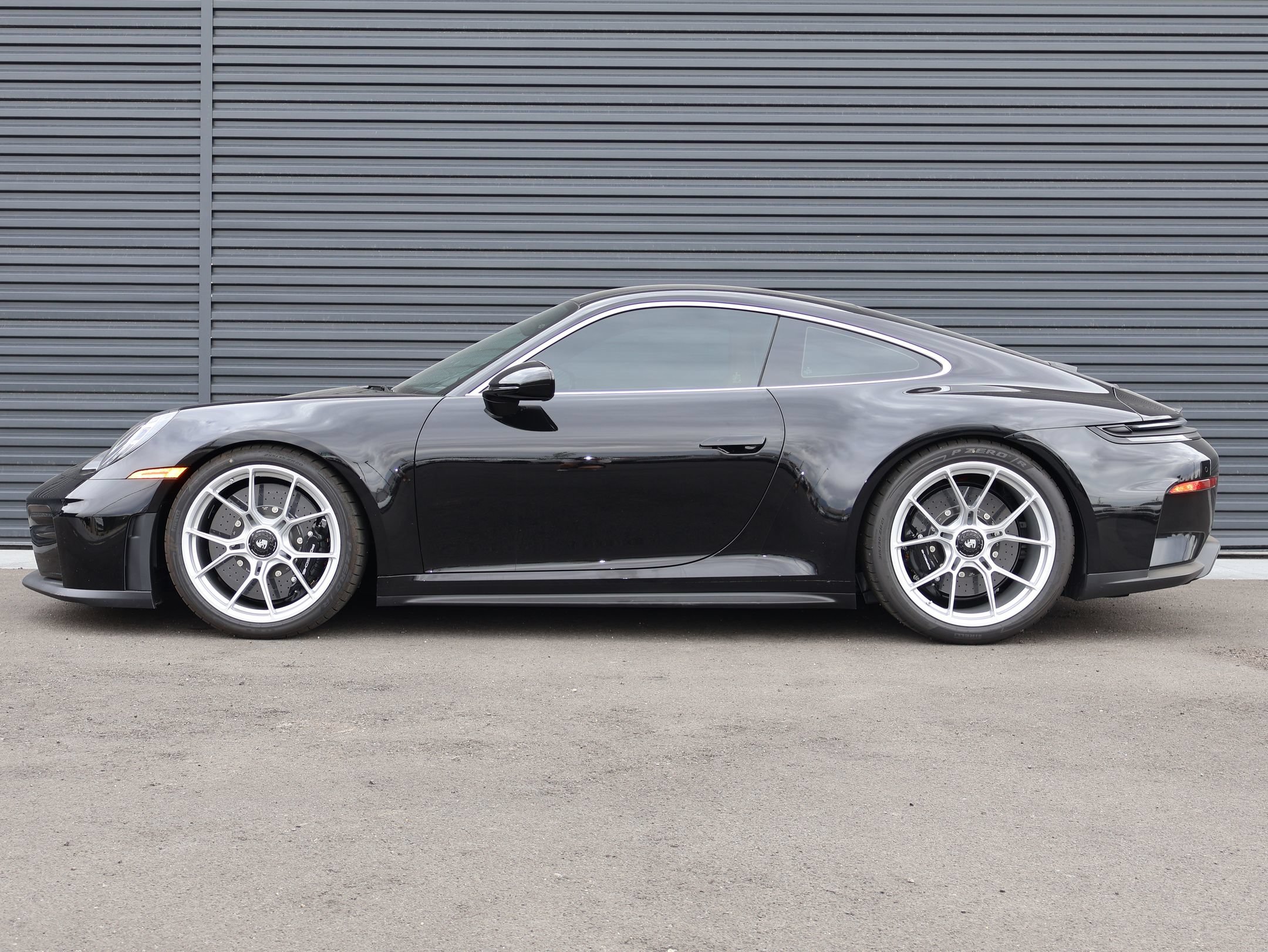 Used 2026 Porsche 911 GT3 RWD image 2
