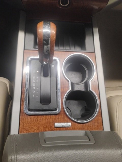 Used 2010 Ford Expedition Eddie Bauer image 32