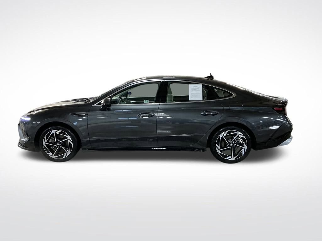 Used 2024 Hyundai Sonata SEL w/ Convenience Package image 2