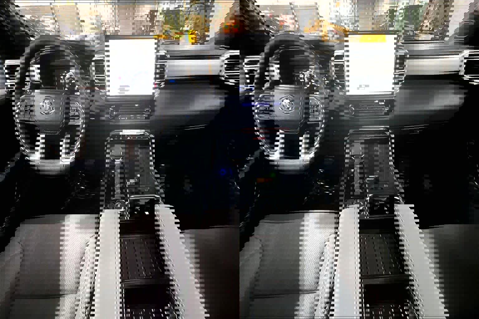 Certified 2025 Toyota Tundra Limited image 15