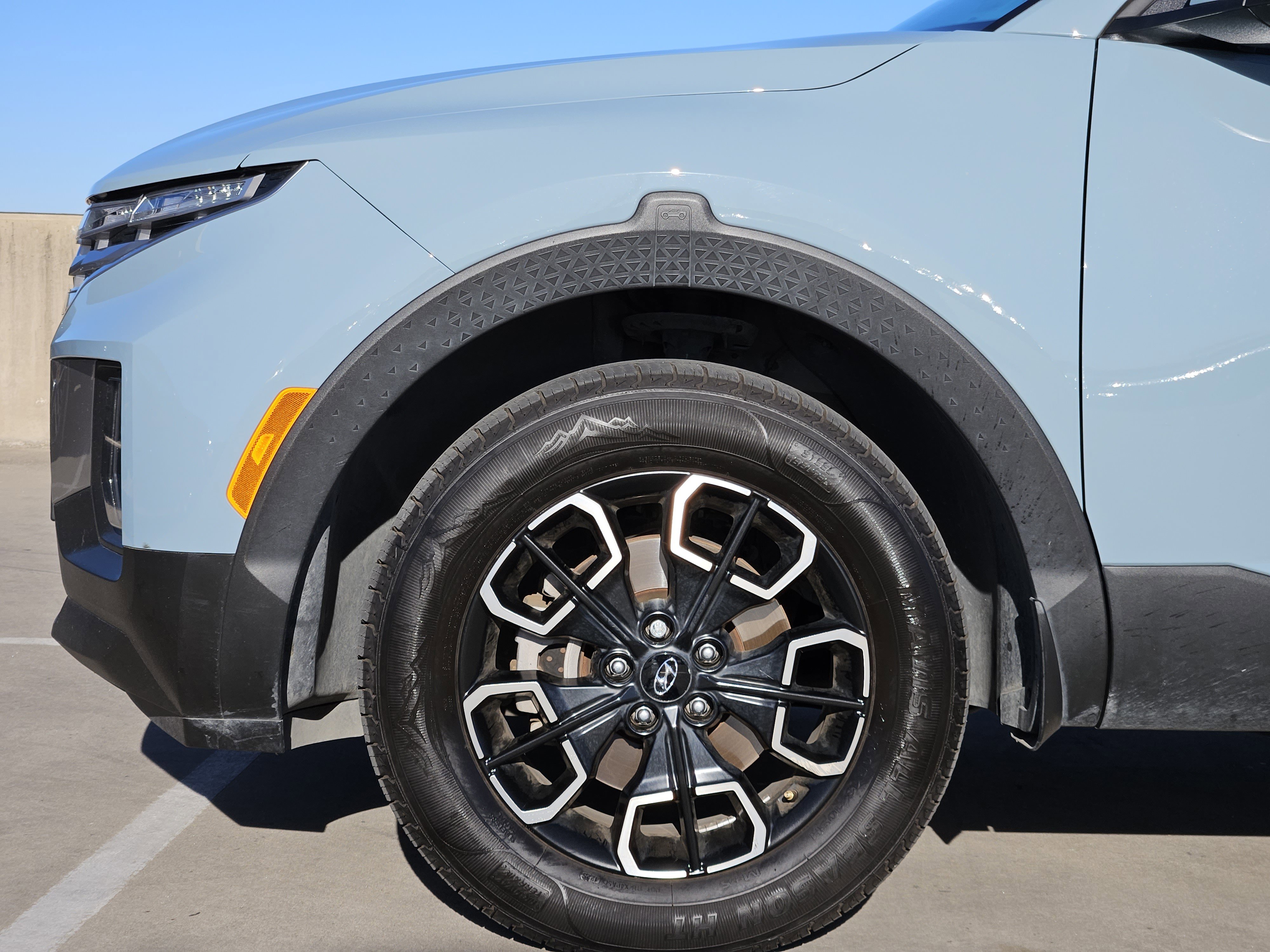 Used 2023 Hyundai Santa Cruz SEL Premium w/ Cargo Package image 13