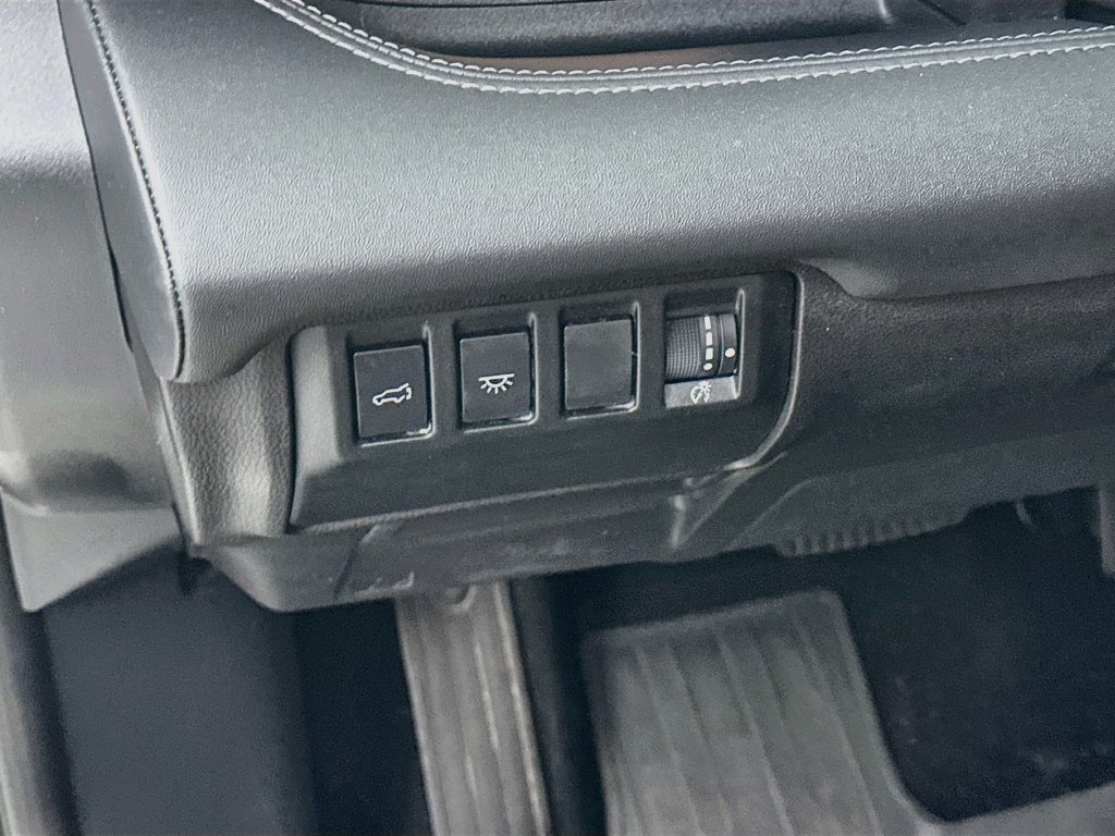 Used 2023 Subaru Ascent Touring AWD/4WD image 15