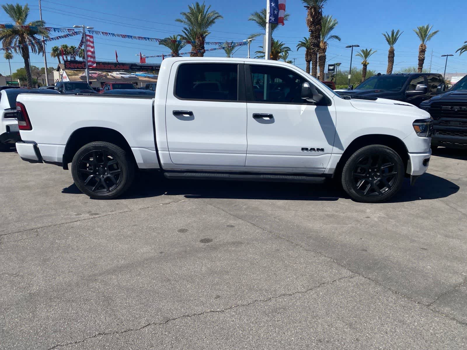 Used 2024 RAM 1500 Laramie AWD/4WD image 4