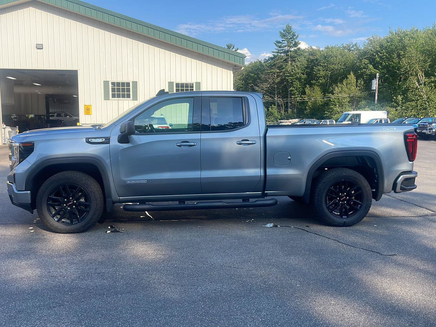 Certified 2026 GMC Sierra 1500 Elevation w/ Elevation Select Package AWD/4WD image 2