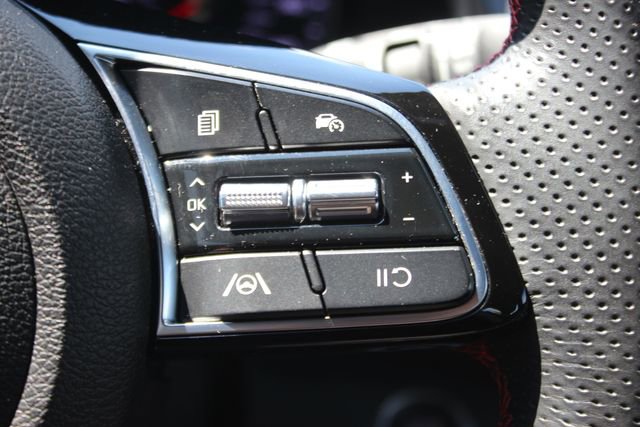 Certified 2023 Kia Forte GT FWD image 17