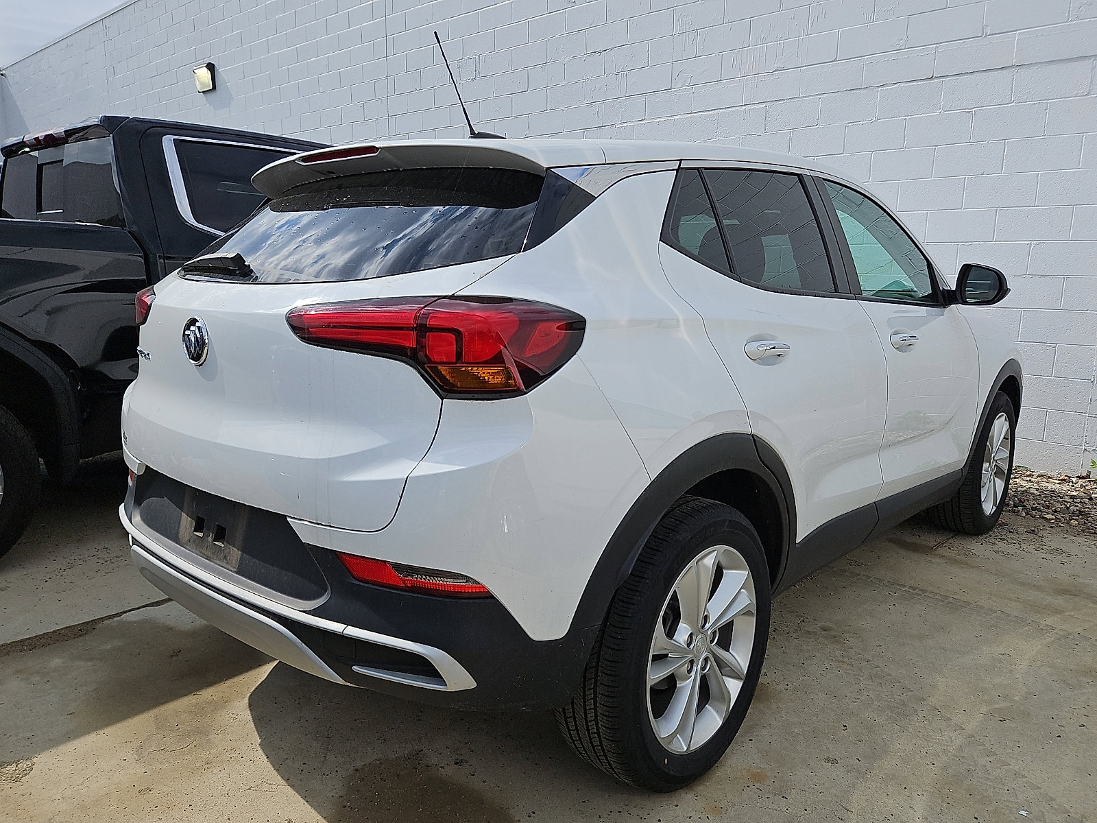 Certified 2023 Buick Encore GX Preferred FWD image 7