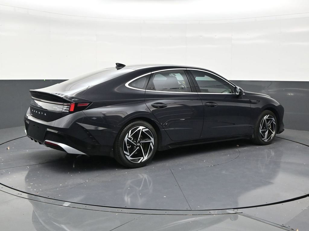 Used 2024 Hyundai Sonata SEL w/ Convenience Package FWD image 6