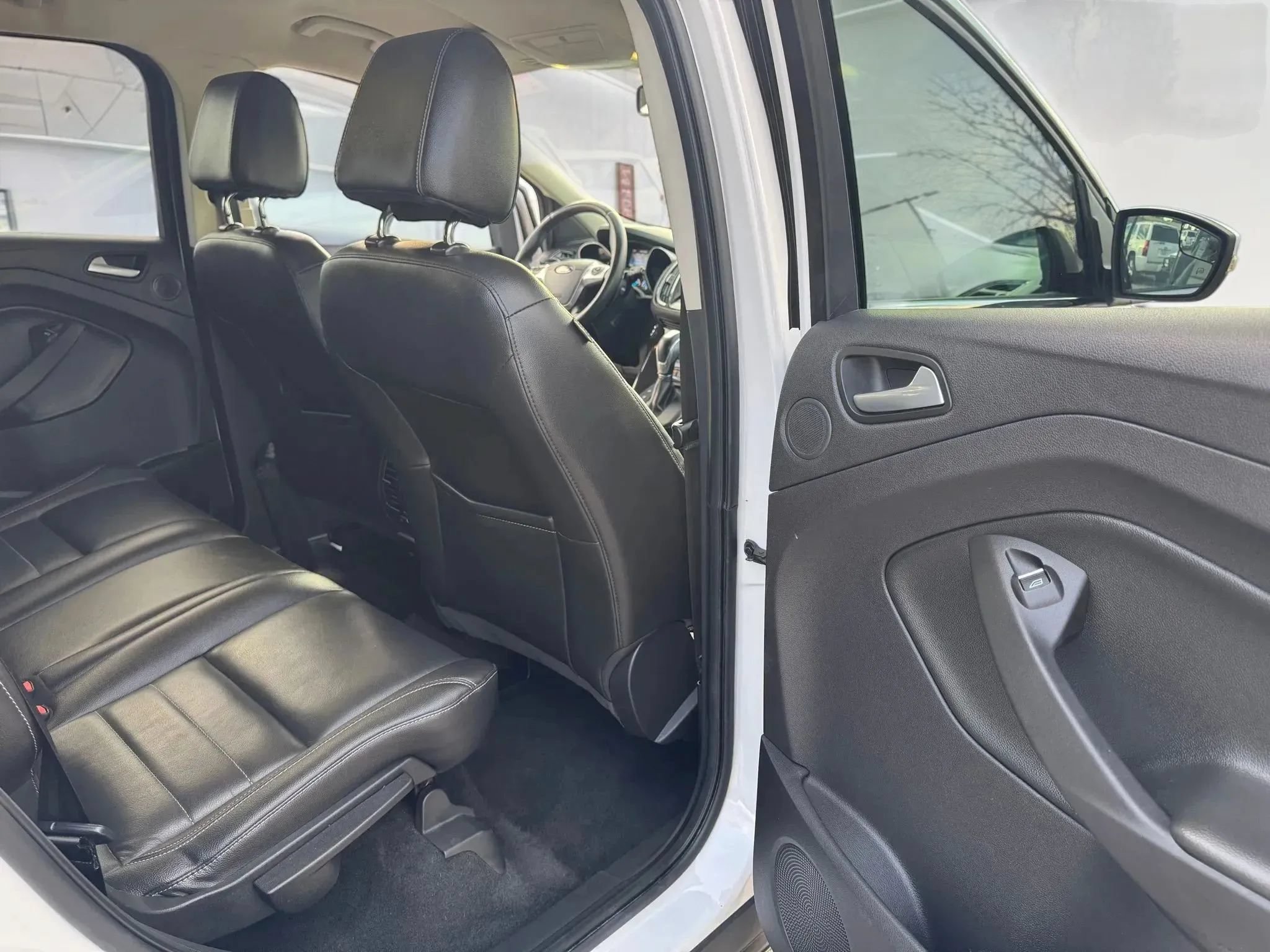 Used 2016 Ford Escape Titanium FWD image 22