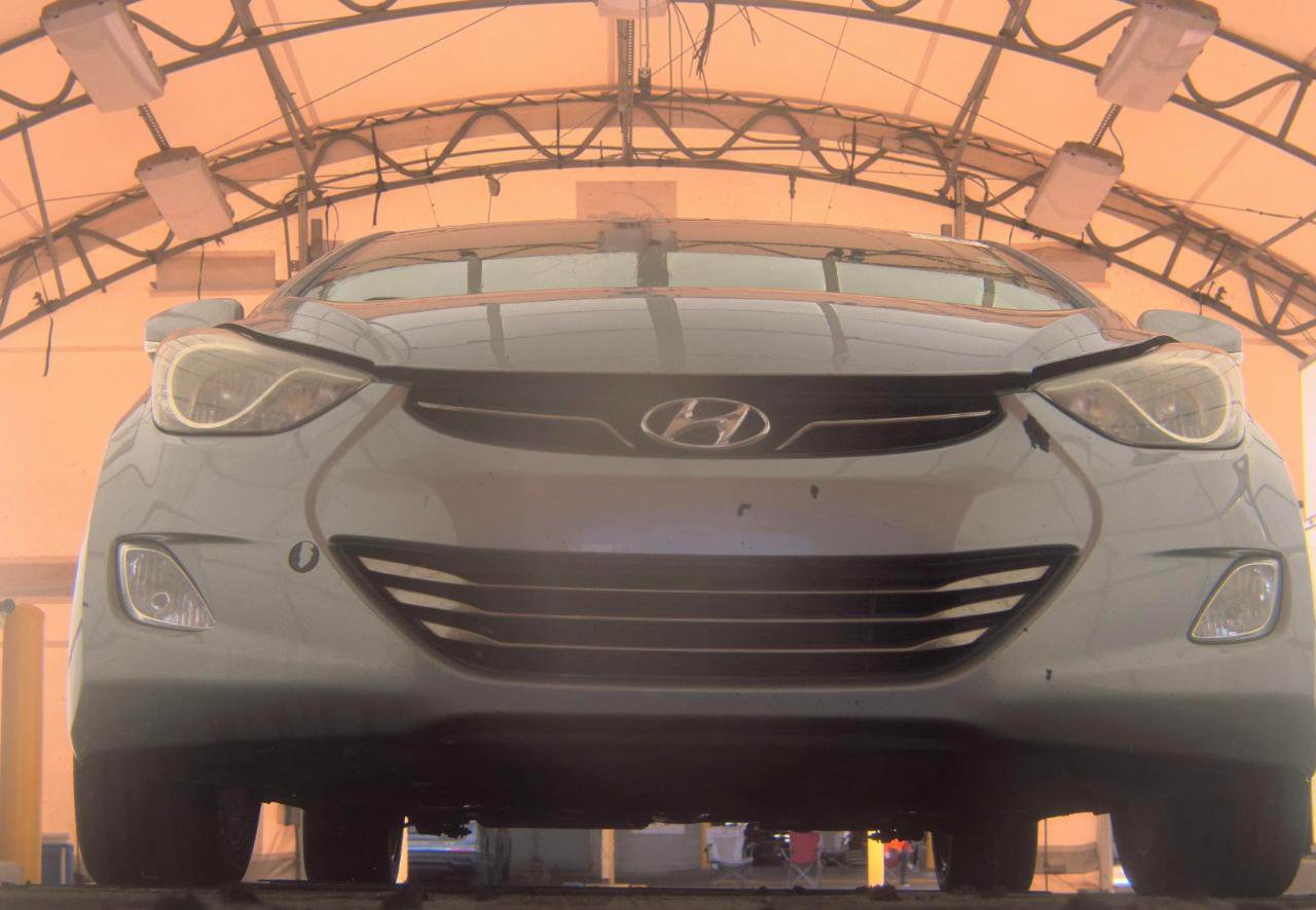 Used 2013 Hyundai Elantra Limited image 3