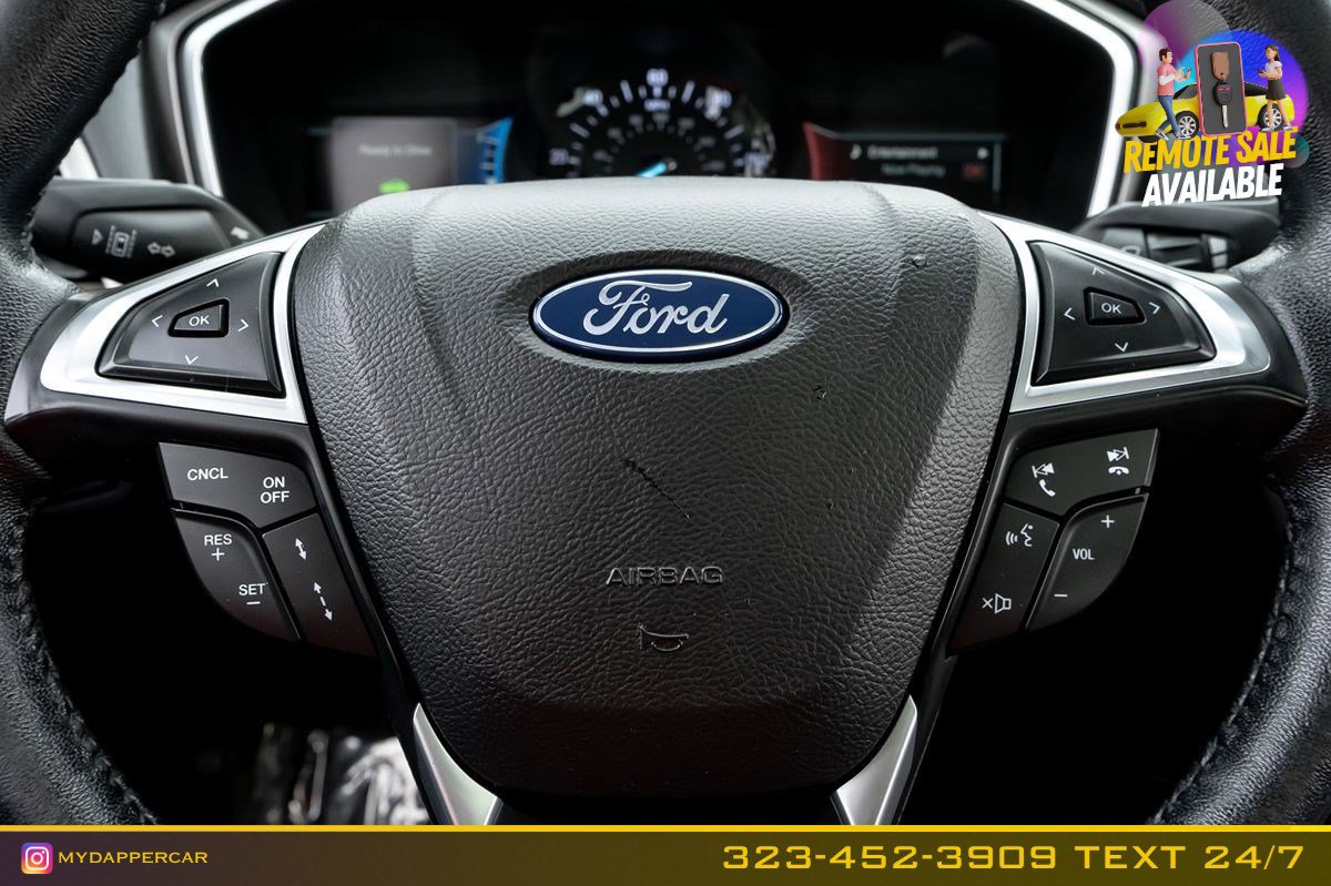 Used 2020 Ford Fusion SEL image 23