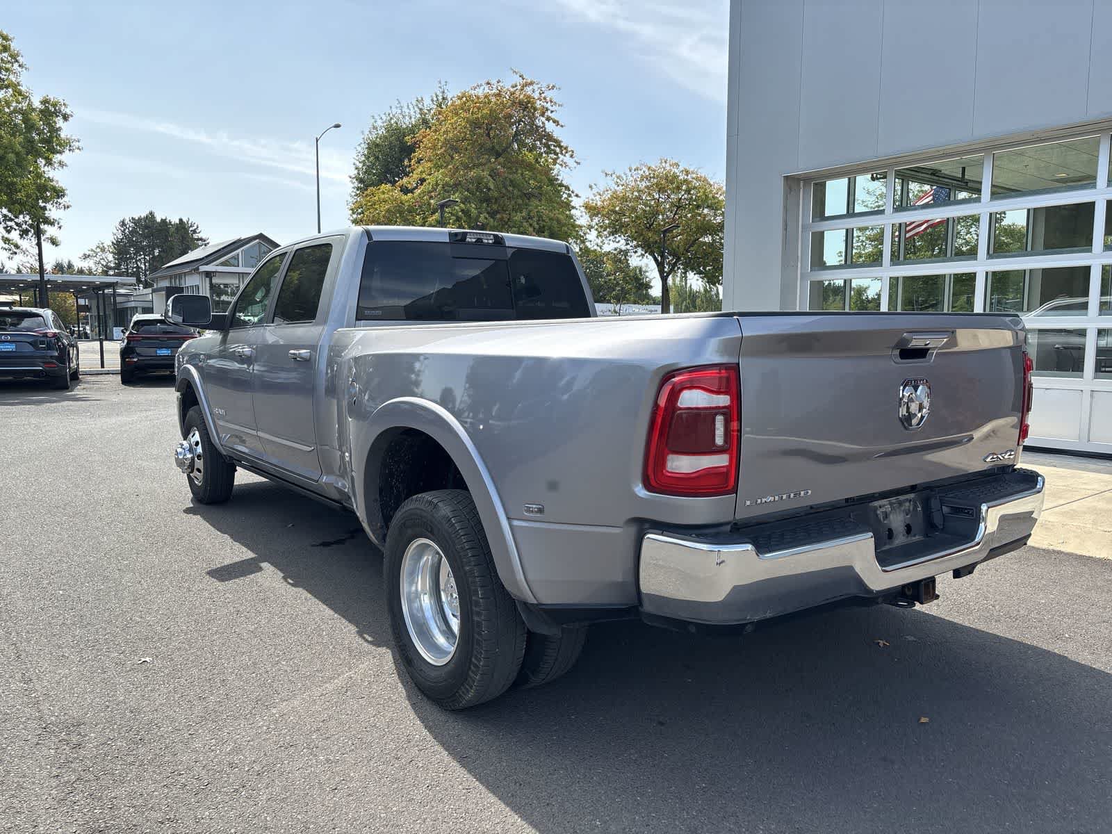 Used 2022 RAM 3500 Limited w/ Cold Weather Group AWD/4WD image 3
