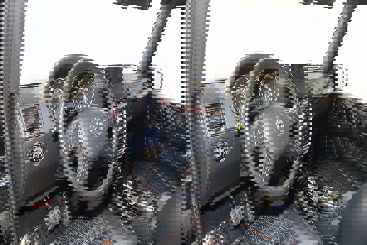 Used 2018 Mercedes-Benz G 65 AMG 4MATIC image 34