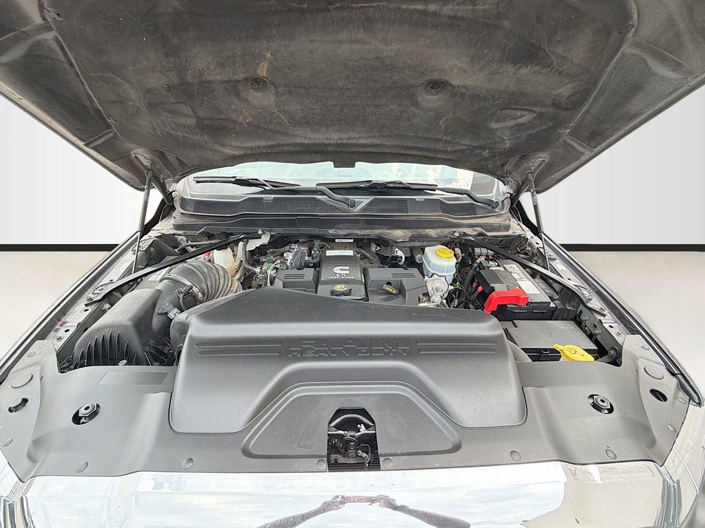 Used 2023 RAM 2500 Tradesman w/ Chrome Appearance Group image 28