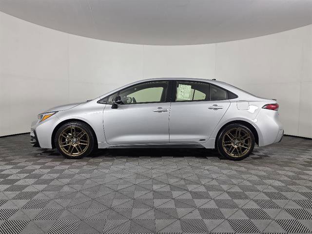 Used 2024 Toyota Corolla SE image 8
