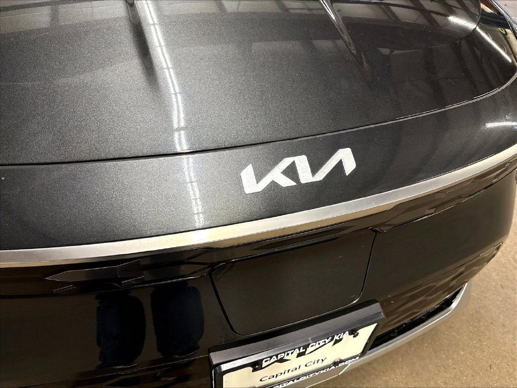 Certified 2023 Kia Niro Wind w/ Wind Preserve Package FWD image 39