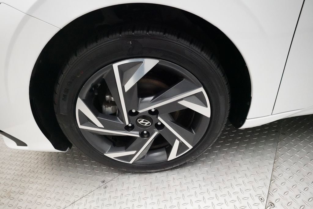Used 2024 Hyundai Elantra Limited FWD image 26