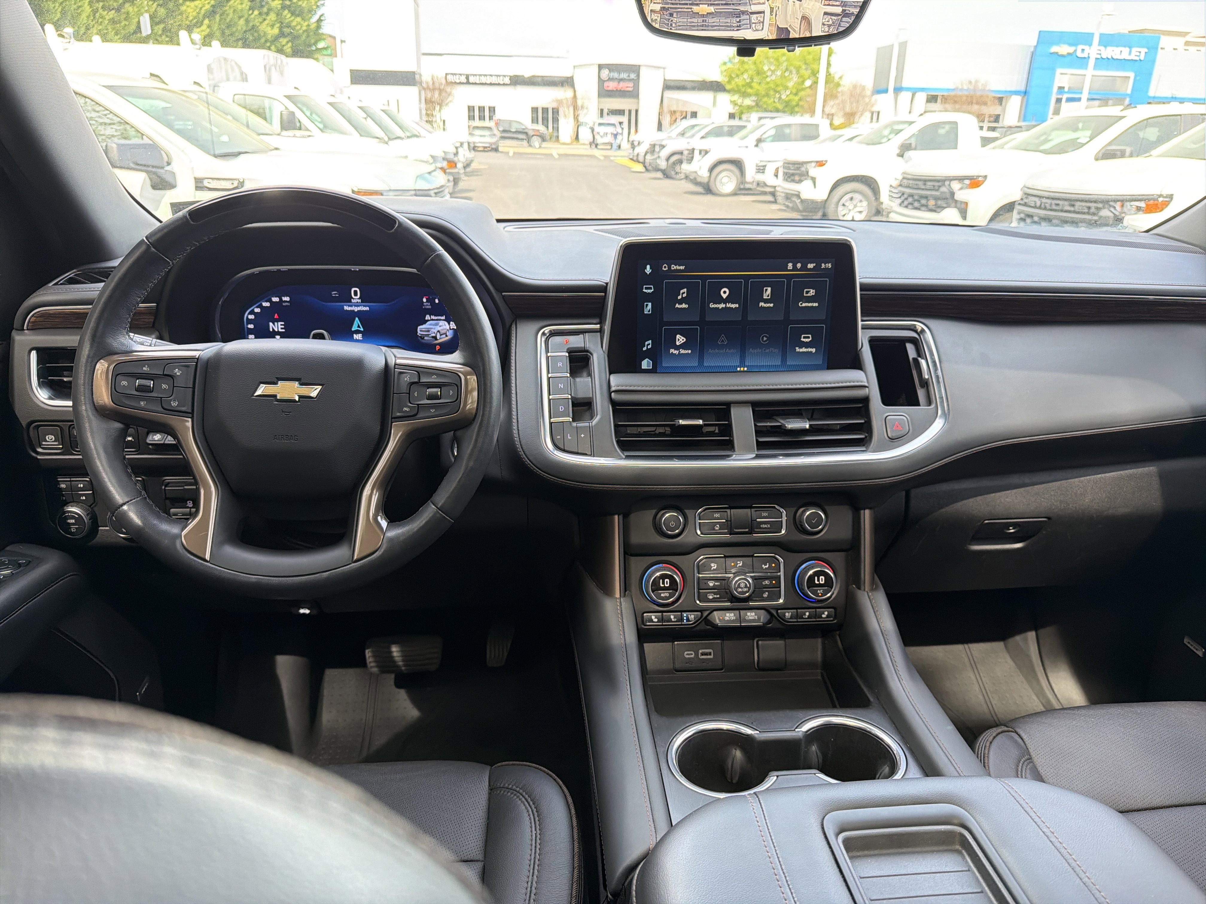 Used 2023 Chevrolet Tahoe High Country w/ Advanced Technology Package AWD/4WD image 30