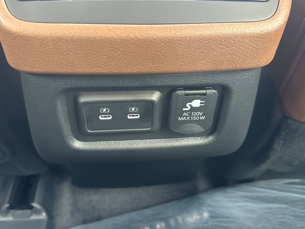 New 2026 Nissan Pathfinder Platinum AWD/4WD image 18
