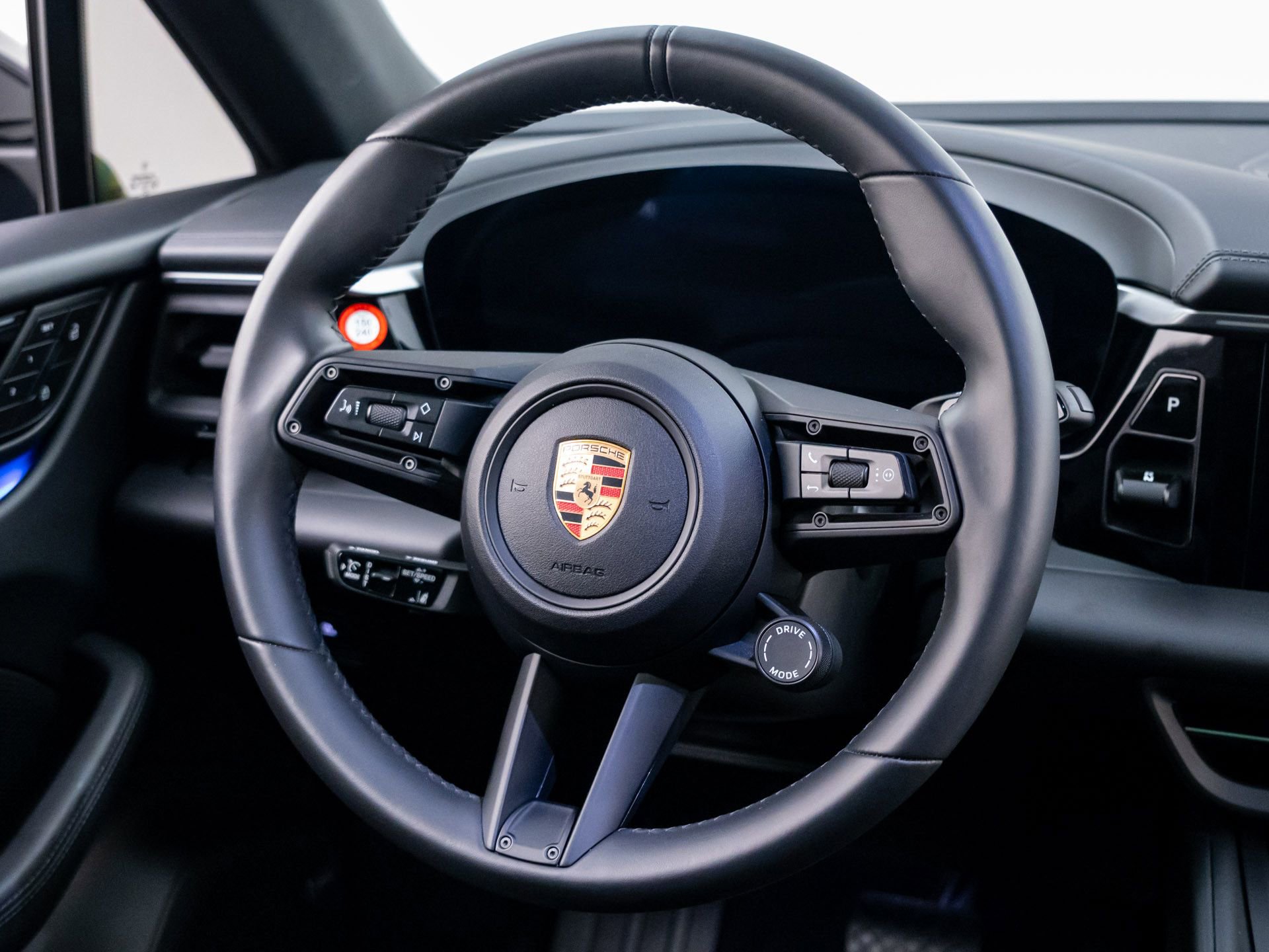 Certified 2024 Porsche Macan 4 Electric image 12