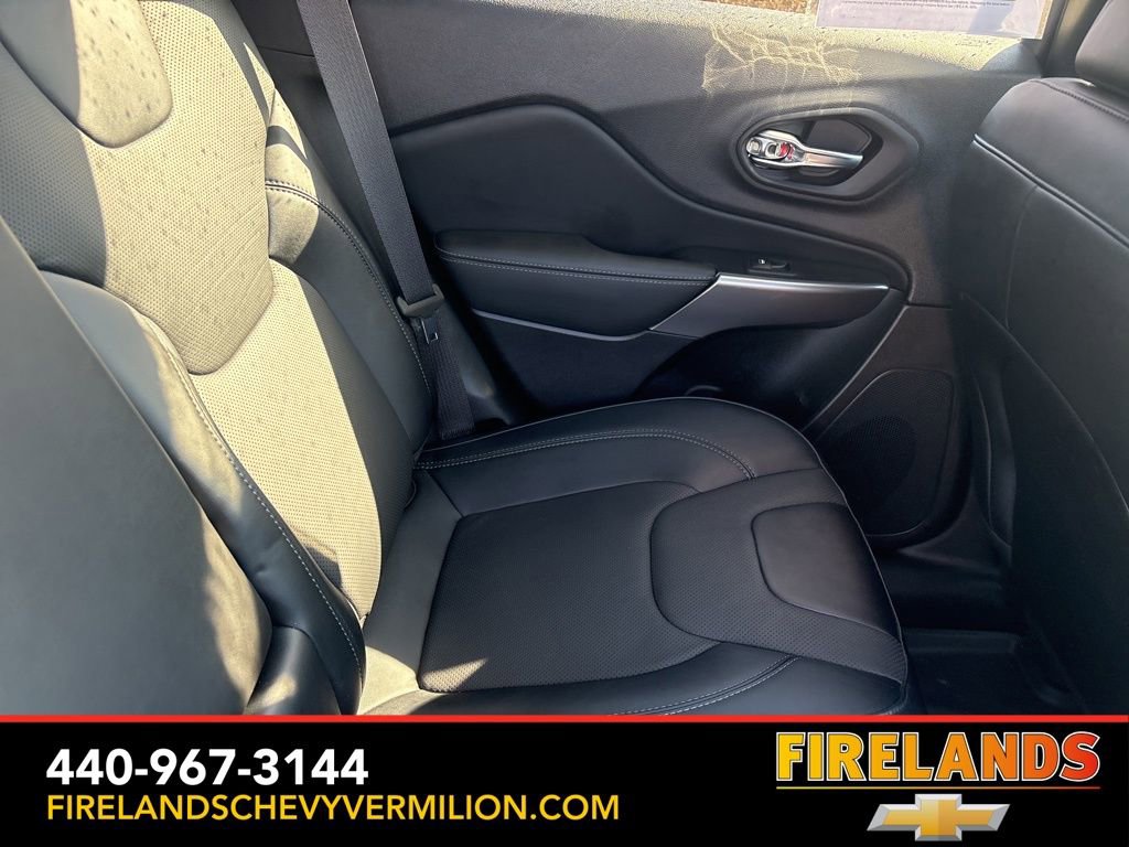 Used 2022 Jeep Cherokee Limited w/ Mopar Interior Package image 37