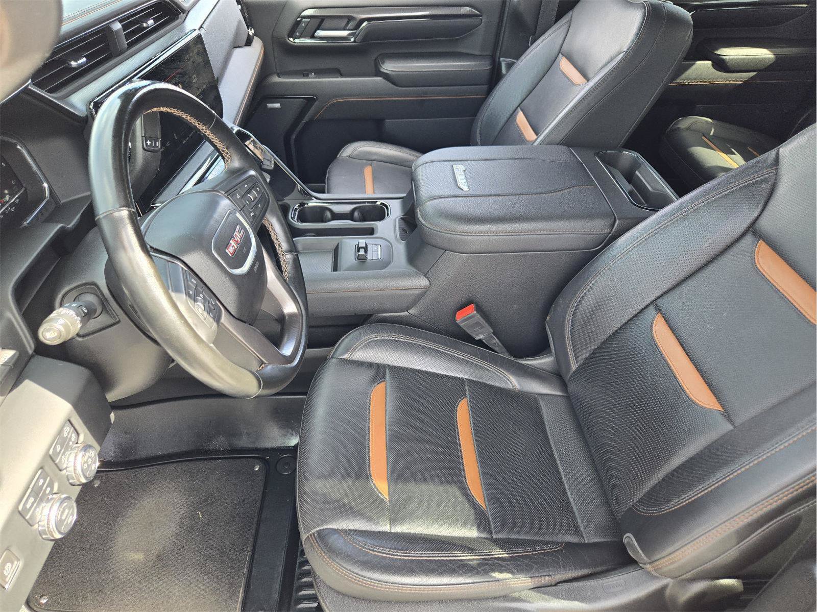 Used 2024 GMC Sierra 2500 AT4 w/ AT4 Premium Plus Package AWD/4WD image 12