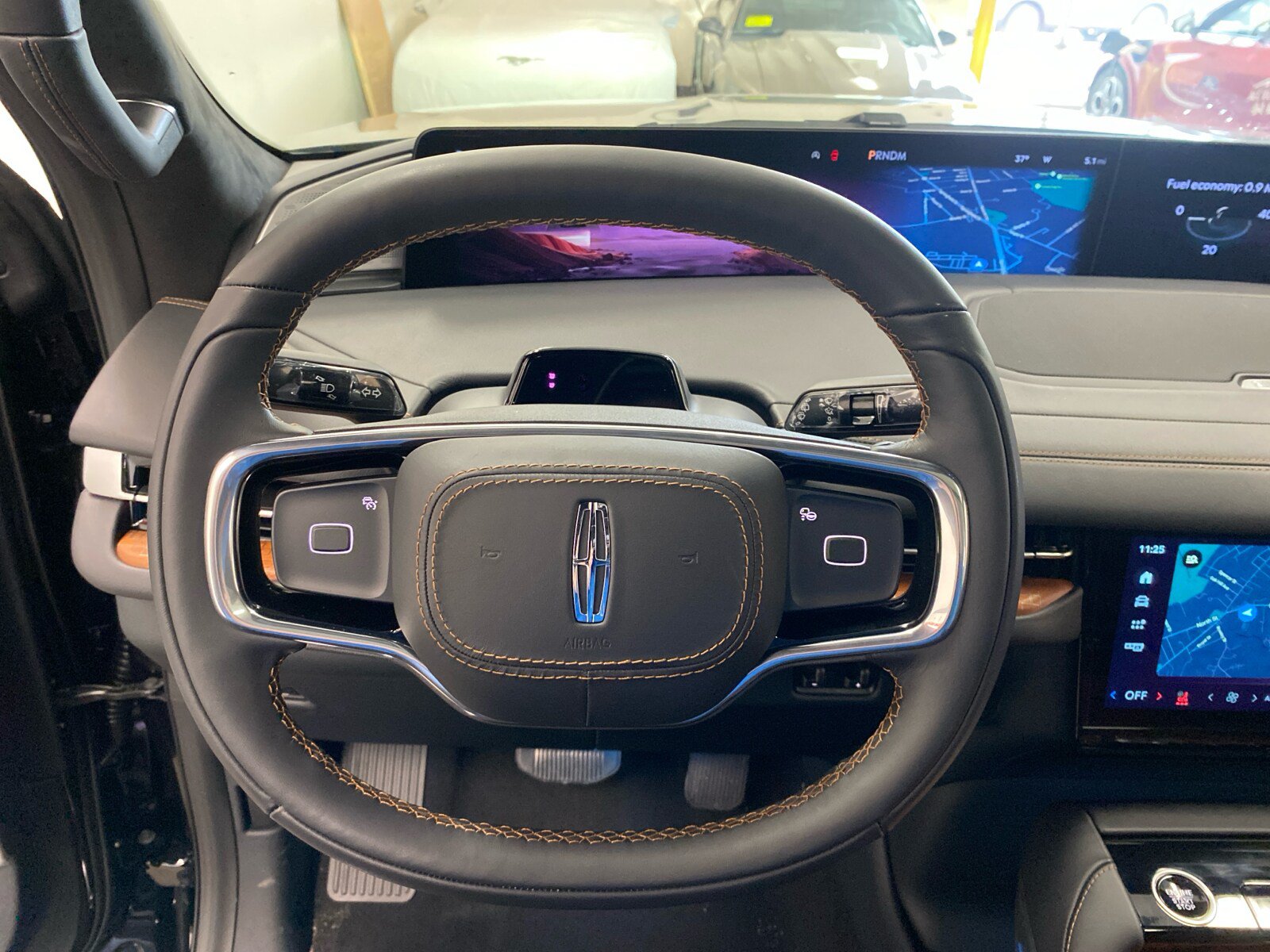New 2026 Lincoln Navigator L Black Label AWD/4WD image 23
