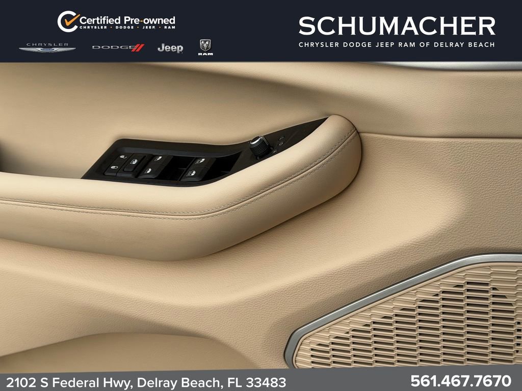 Used 2022 Jeep Grand Cherokee L Limited AWD/4WD image 29
