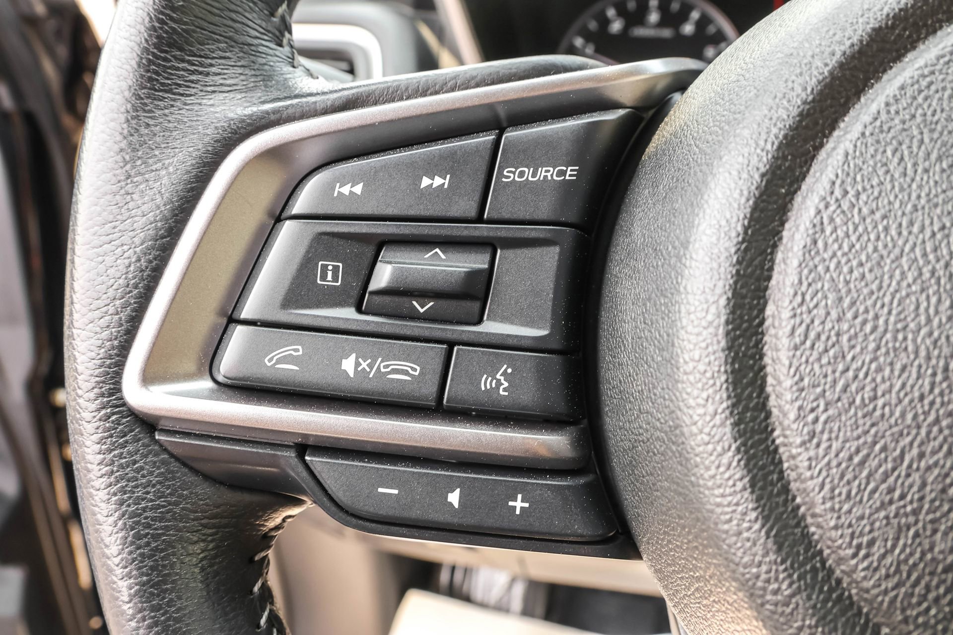 Used 2023 Subaru Ascent Limited image 26