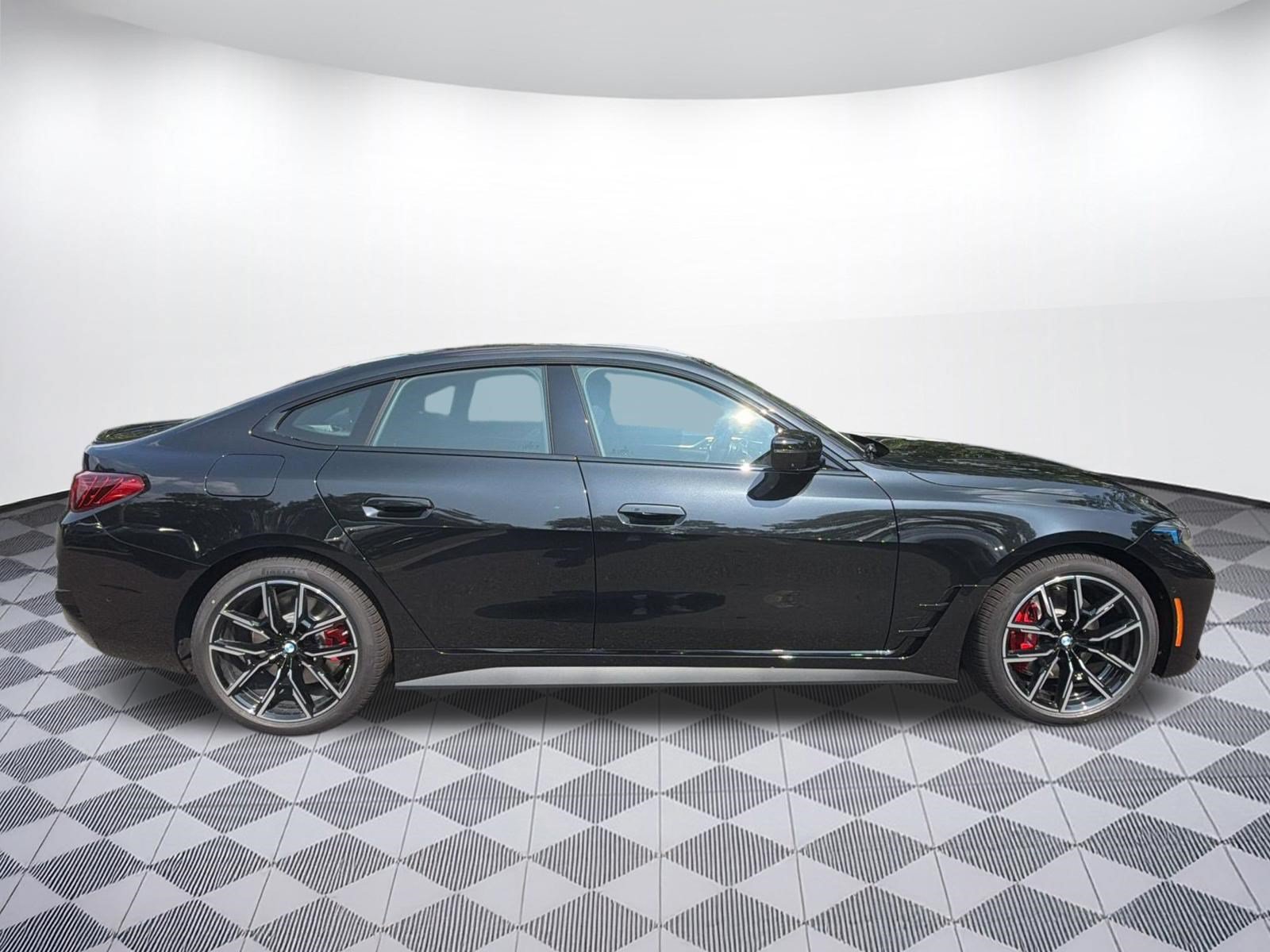 New 2026 BMW 430i xDrive w/ M Sport Package AWD/4WD image 8