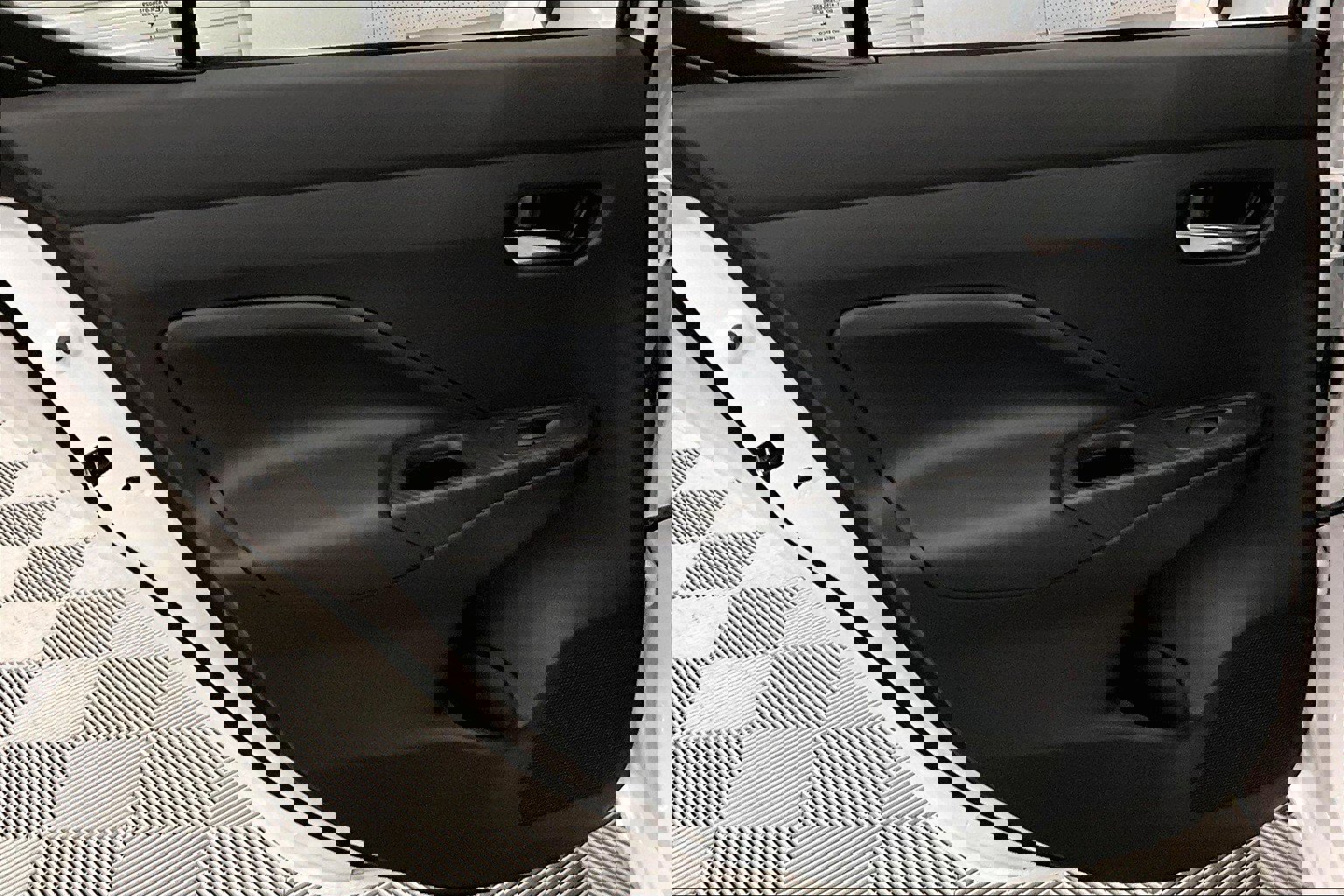 New 2025 Nissan Versa SV w/ Trunk Package image 64