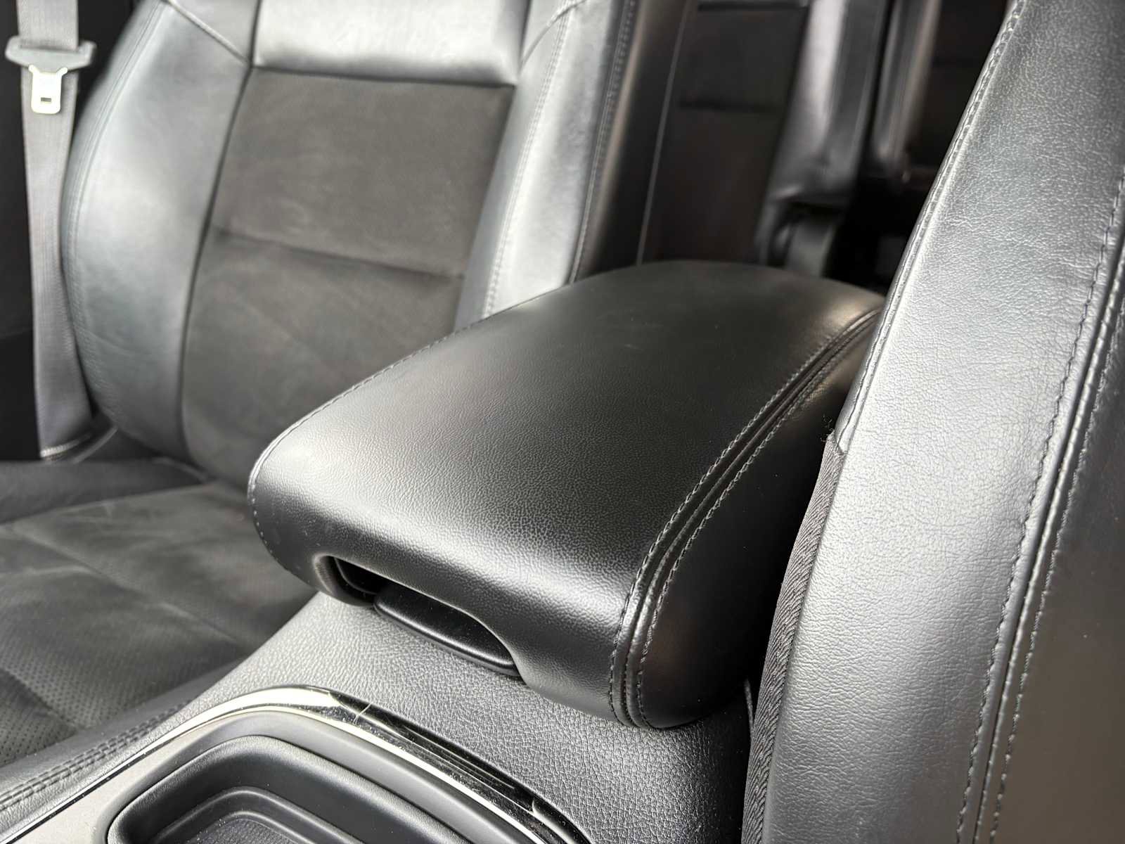 Used 2020 Dodge Durango GT image 33