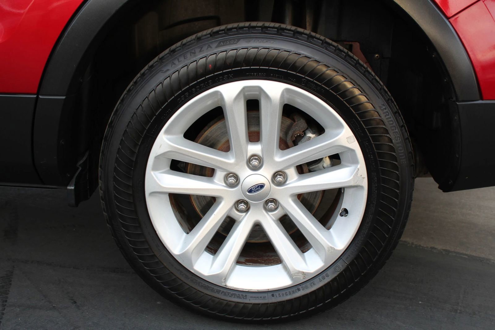 Used 2016 Ford Explorer 4WD w/ Class II Trailer Tow Package image 38