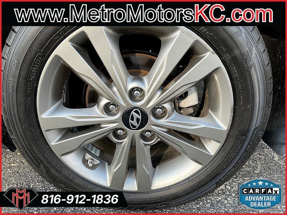 Used 2018 Hyundai Elantra SEL FWD image 13
