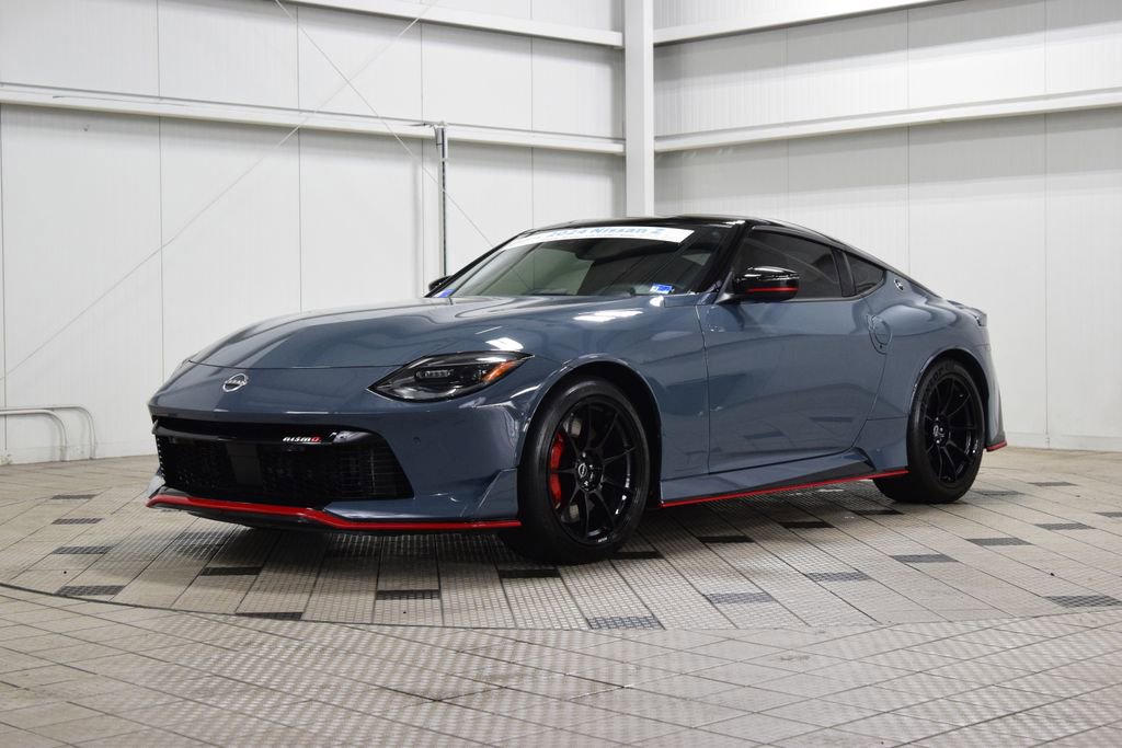 Used 2024 Nissan Z NISMO w/ Floor Mat Package RWD image 3