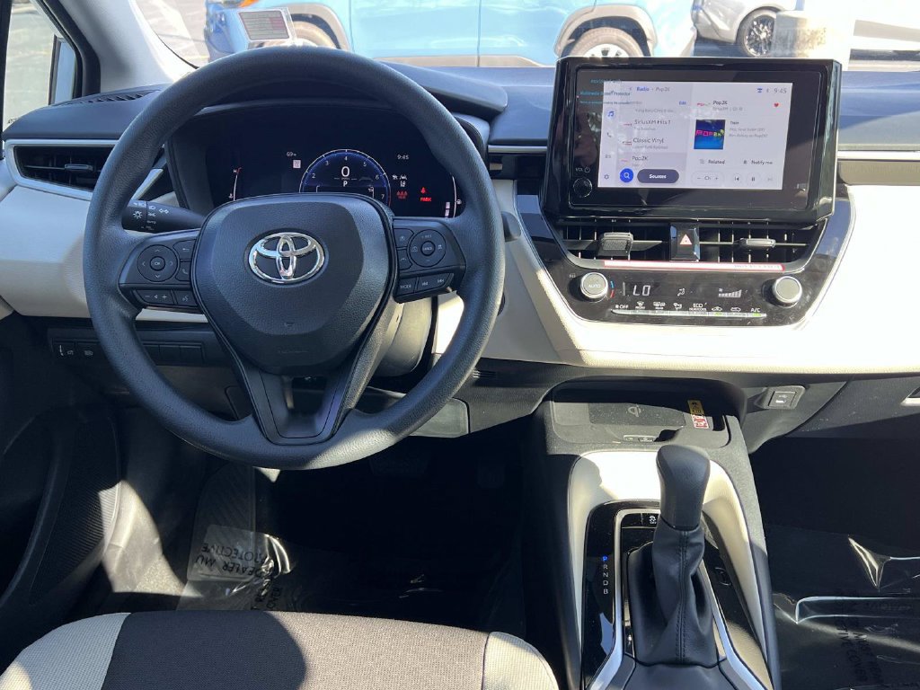 Used 2026 Toyota Corolla LE w/ LE Premium Package FWD image 17