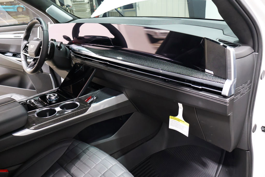 Used 2025 Cadillac Escalade V w/ LPO, Floor Liner Package image 30