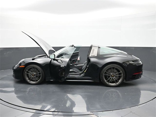 Used 2022 Porsche 911 50th Anniversary Edition image 33