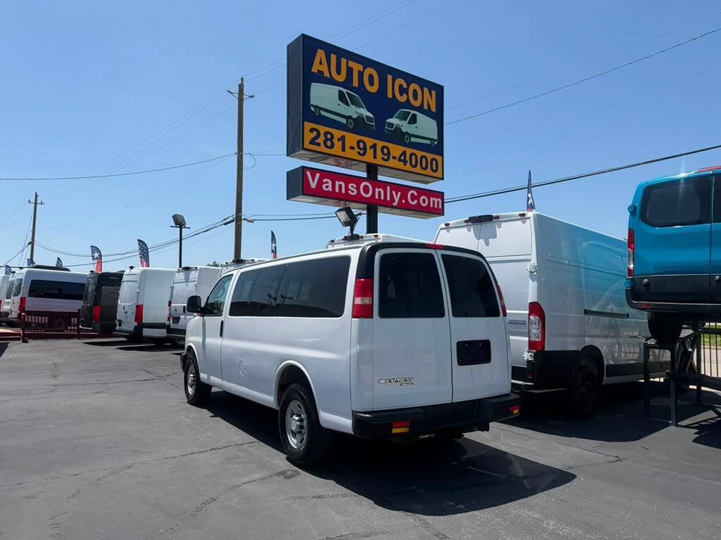 Used 2016 Chevrolet Express 2500 LS RWD image 33
