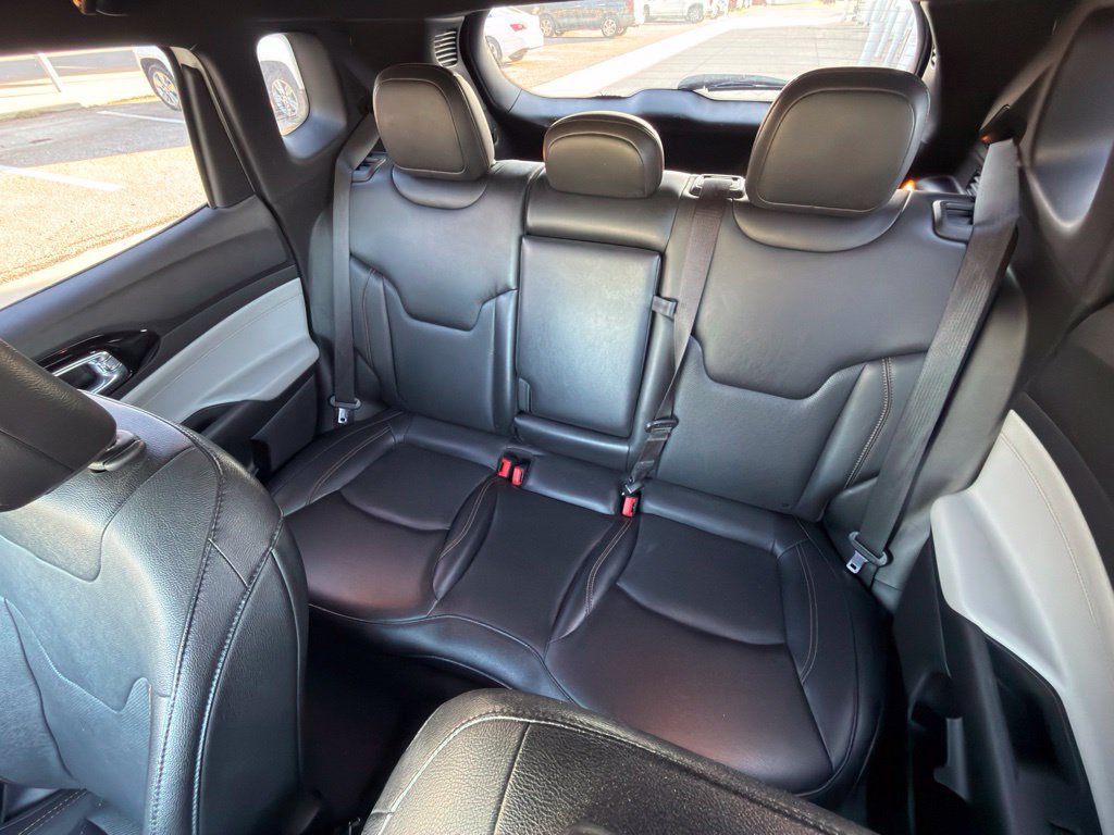 Used 2023 Jeep Compass Limited AWD/4WD image 16