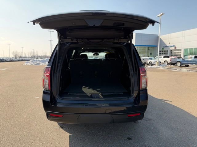 Used 2024 Chevrolet Suburban Z71 w/ Luxury Package AWD/4WD image 14