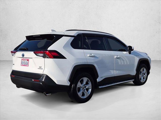 Used 2021 Toyota RAV4 LE AWD/4WD image 5