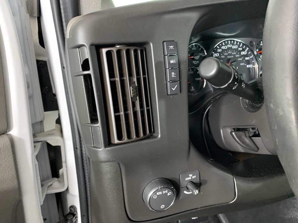 Used 2021 Chevrolet Express 2500 w/ Driver Convenience Package image 17