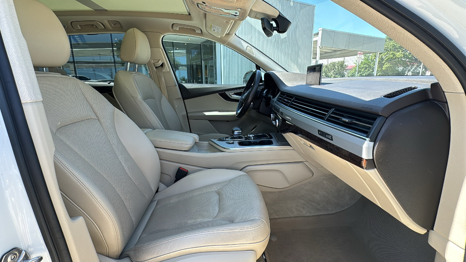 Used 2019 Audi Q7 2.0T Premium Plus w/ Premium Plus Package AWD/4WD image 29