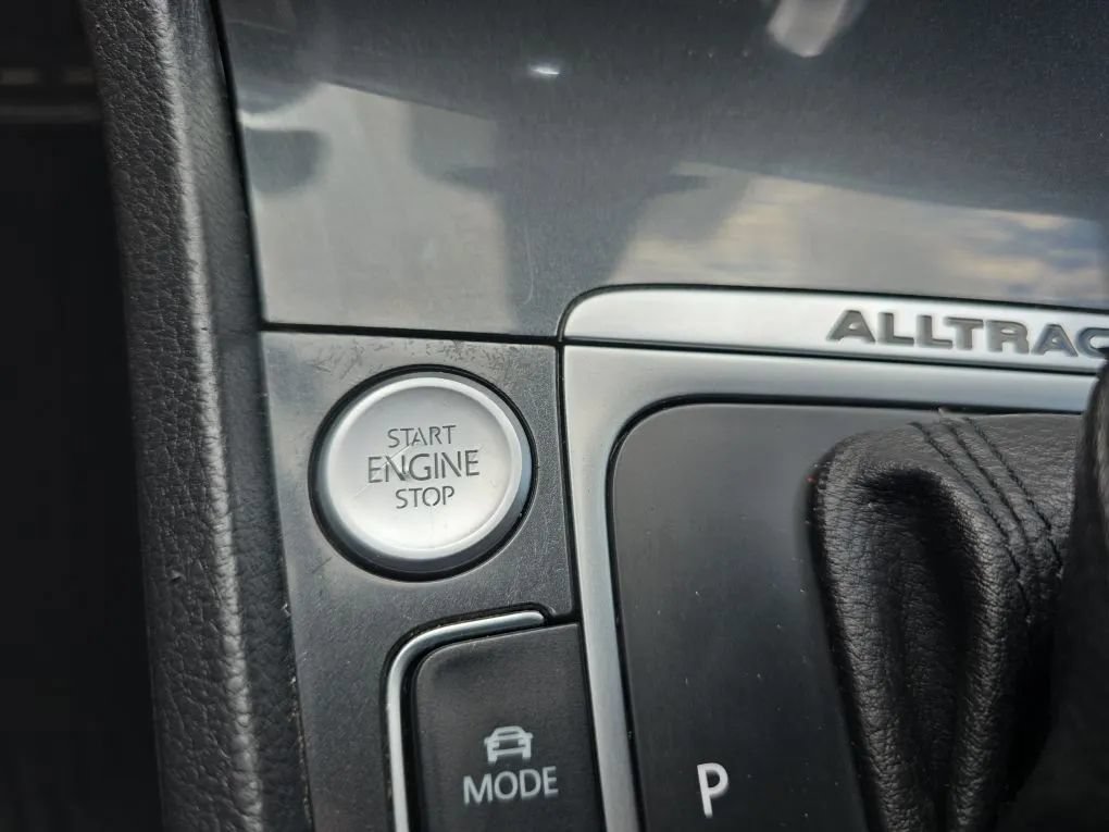 Used 2019 Volkswagen Golf Alltrack SEL AWD/4WD image 33