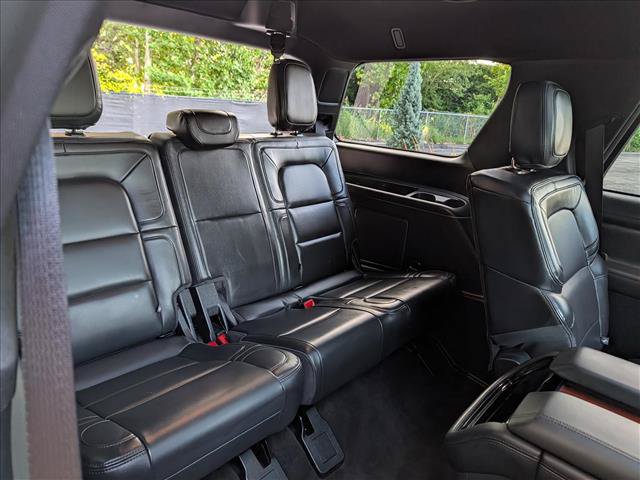 Used 2024 Lincoln Navigator Reserve AWD/4WD image 21